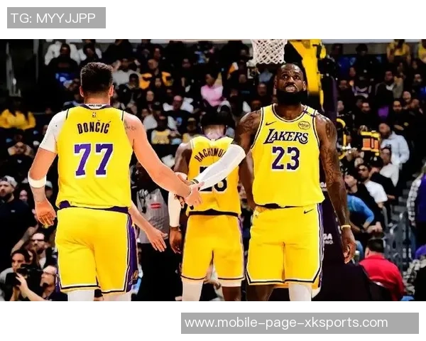 湖人对抗强敌需东詹全力以赴期待其他球员不掉链子重温77大头组合辉煌