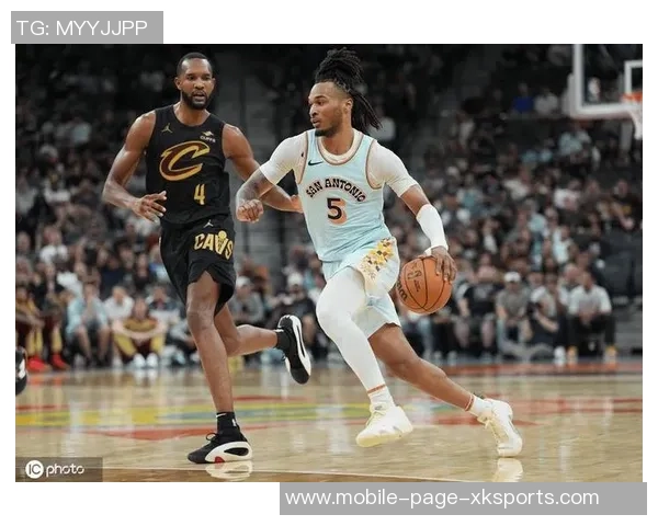 马刺主帅点评球队专注力不足卡斯尔复出表现积极且充满攻击性